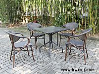 铝合金特斯林椅搭配铁质方桌